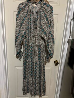 Easel Boho Teal Floral Long Sleeve Maxi Dress Size S but Can fit up to a large